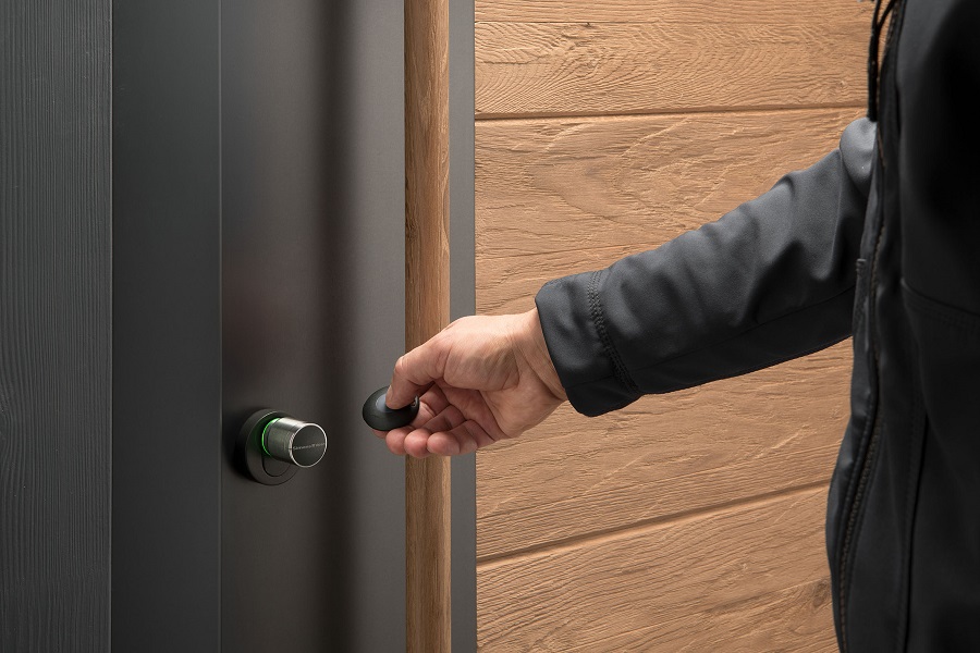Keyless Confidence: Reinventing Security for Care Homes and Retirement Facilities